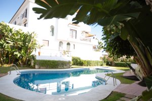 Espectacular ático dúplex de 3 dormitorios en Coto Real, Lomas de Marbella Club