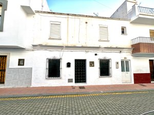 Semi-detached house in Sil street