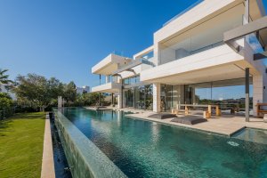 Ultra-Luxury Villa in Marbella’s Golden Mile – A Modern Masterpiece in Lomas del Virrey