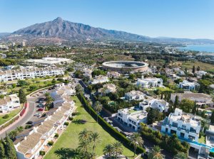 Ubicación privilegiada y oportunidad única – Planta baja reformada en Andalucía Garden Club