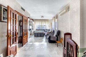 Spacious triplex with 5 bedrooms