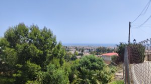 580 m² plot in a residential area