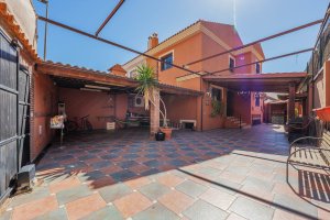 Spectacular semi-detached house in Puerto de La Torre