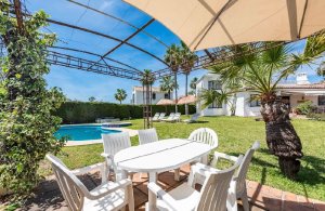 Elegant Villa with Private Pool in Monte Biarritz, New Golden Mile
