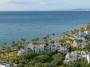Ground Floor Apartment in Alcazaba Beach, Estepona East