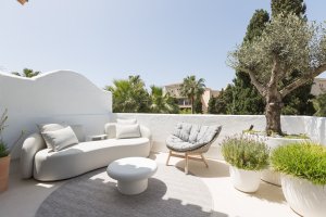 Duplex fully renovated on second line beach in Puerto Banus