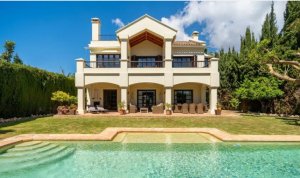 Villa en venta en Sierra Blanca, Marbella Golden Mile