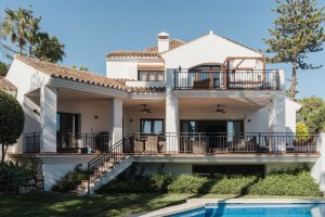 Villa in El Rosario, Marbella East